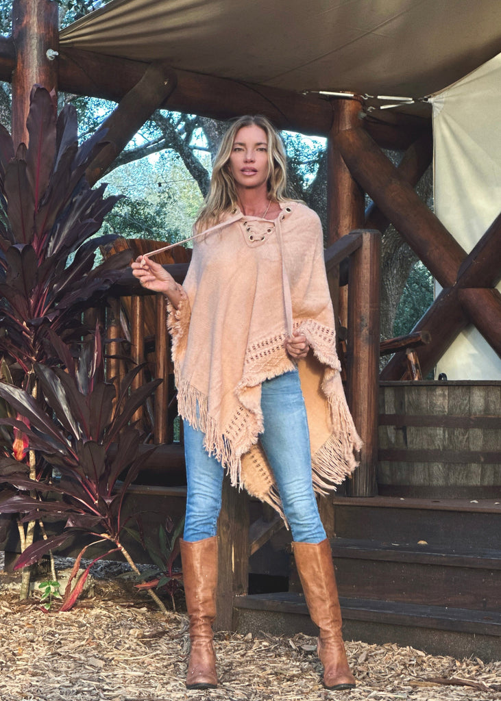 Ava Poncho Dusty Pink