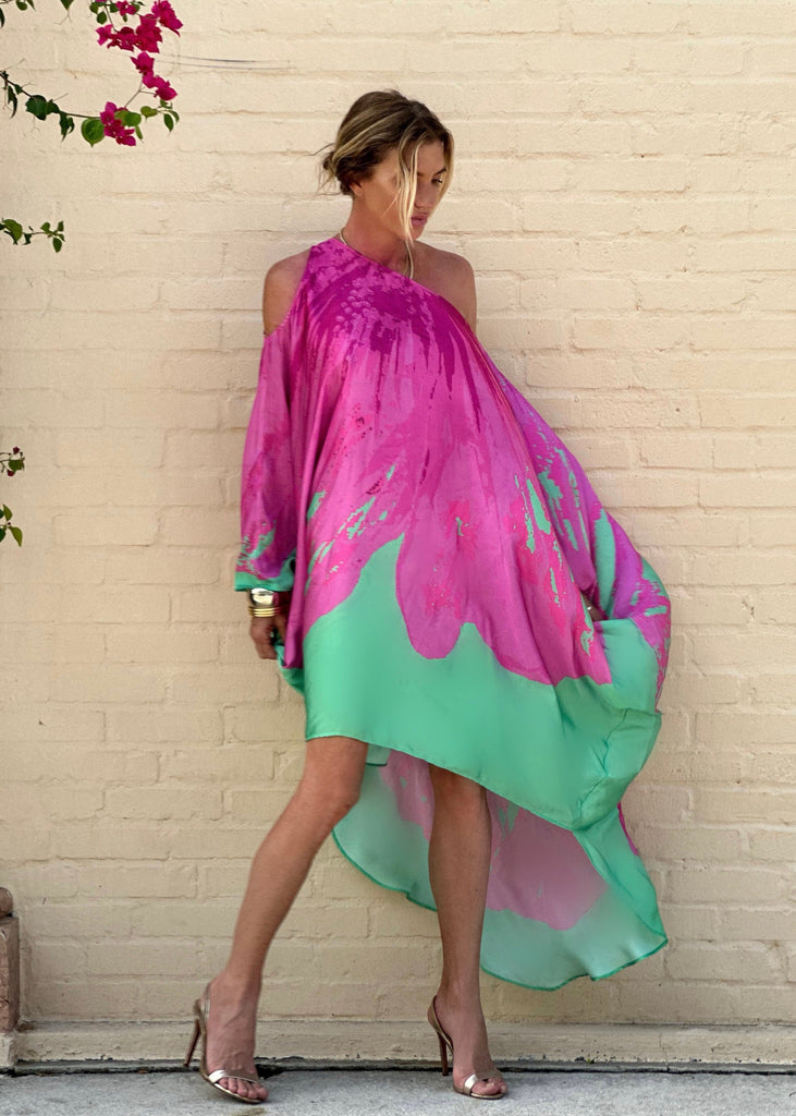 RiRi Kaftan Magenta Hibiscus